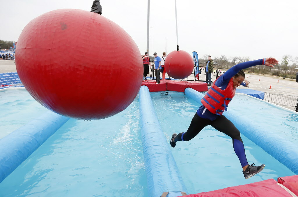 See the foamy, faceplanting fun of DFW's Wipeout Run GuideLive