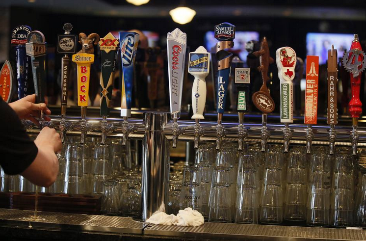 10 Best Sports Bars In Dallas GuideLive   1428333711 Screen Shot 2015 04 06 At 10.20.27 AM 