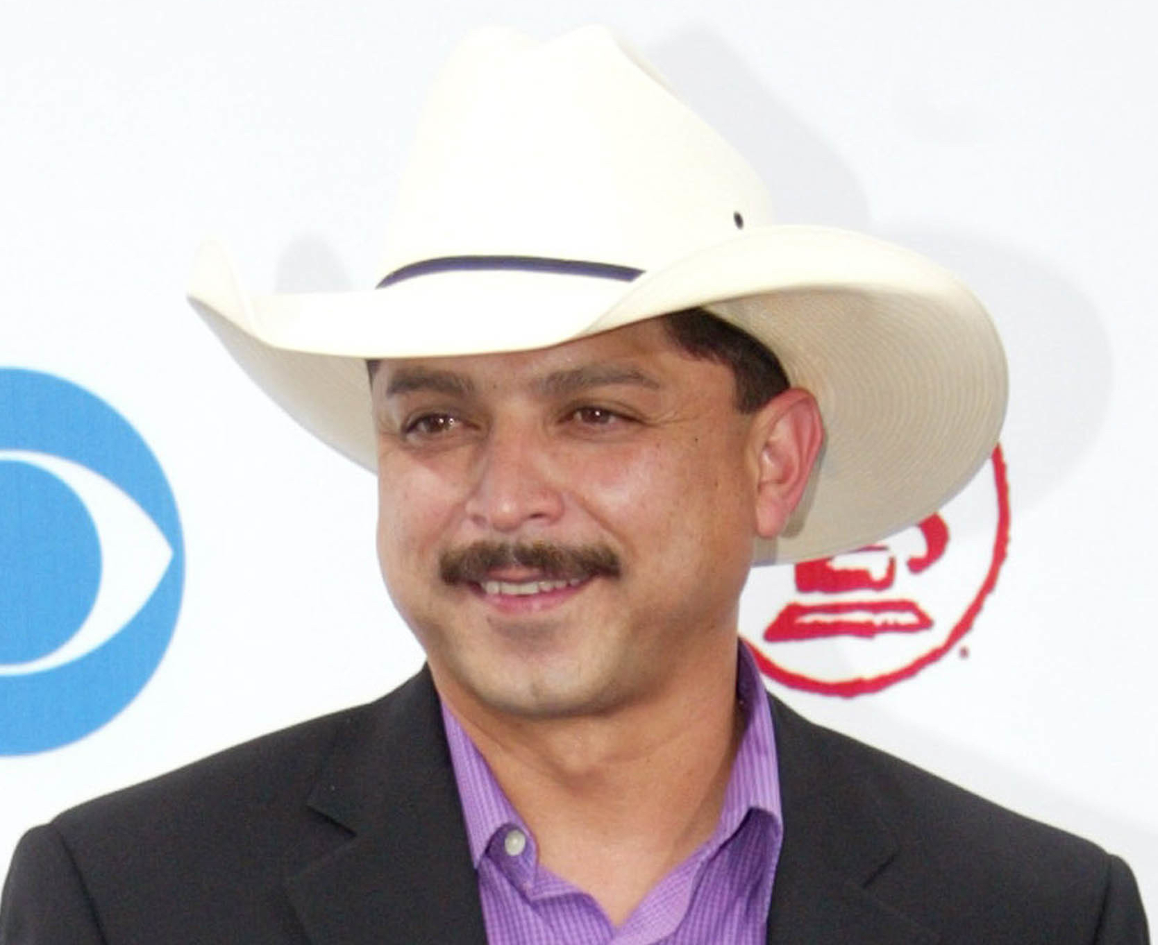 Tejano legend and crossover country singer Emilio Navaira dead at 53