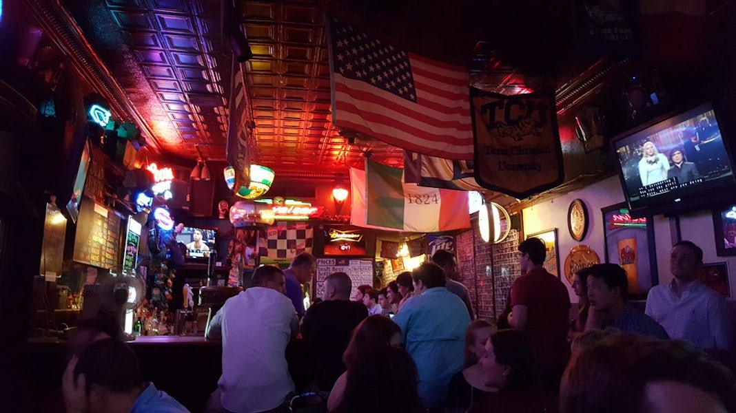 7 Dive Bars In Fort Worth You Should Visit For The Charm And Cheap 7-dive-bars-in-fort-worth-you-should-visit-for-the-charm-and-cheap