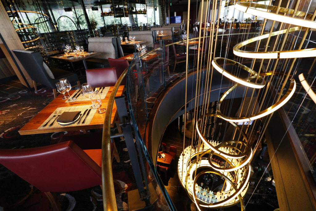 Del Frisco's steakhouse is back open in a sparkly new neighborhood GuideLive