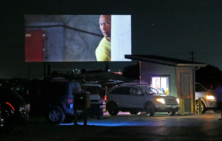 Do you like movies under the stars? Coyote DriveIn opens Do you like movies under the stars? Coyote DriveIn opens