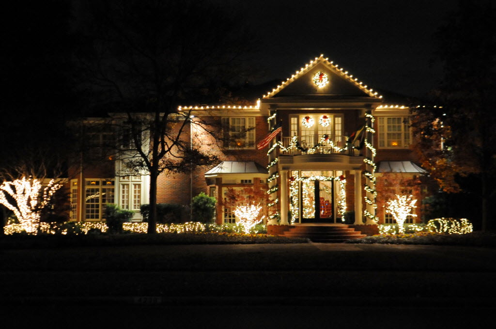 The top places to see Christmas lights in DallasFort Worth GuideLive