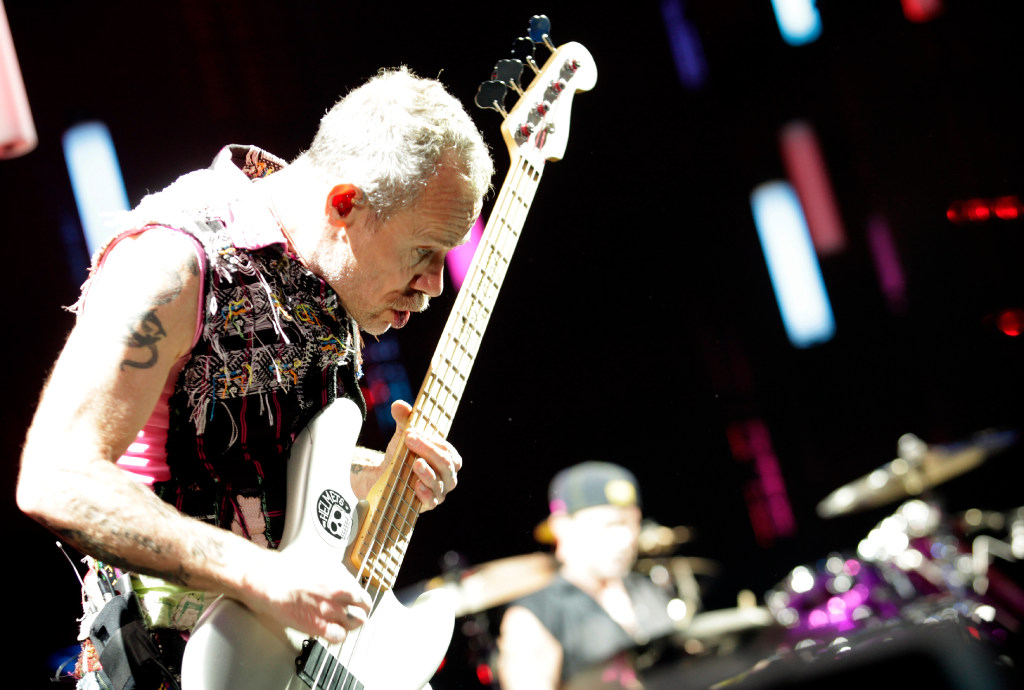 The Red Hot Chili Peppers, old? Not at Dallas arena show GuideLive