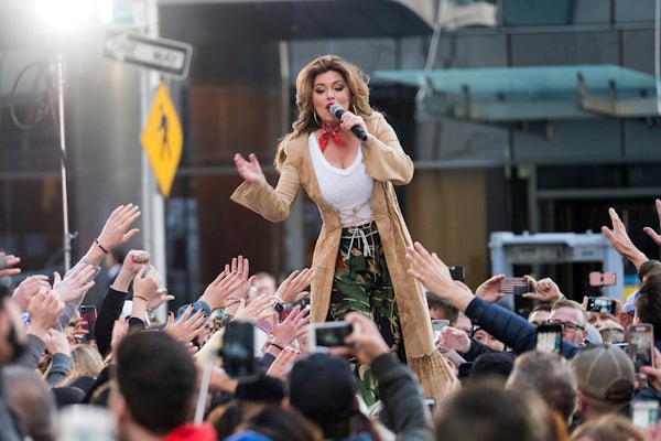 Shania Twain, back on tour, hits Dallas June 6 after glowing reviews