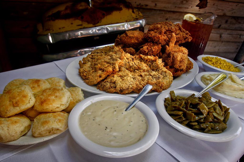 Supersized Babes Chicken Now Open In Tarrant County