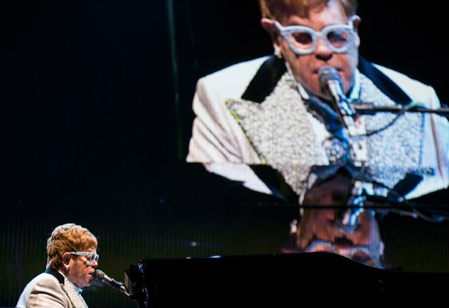Elton John bids farewell to Dallas with a heartfelt, soulful concert